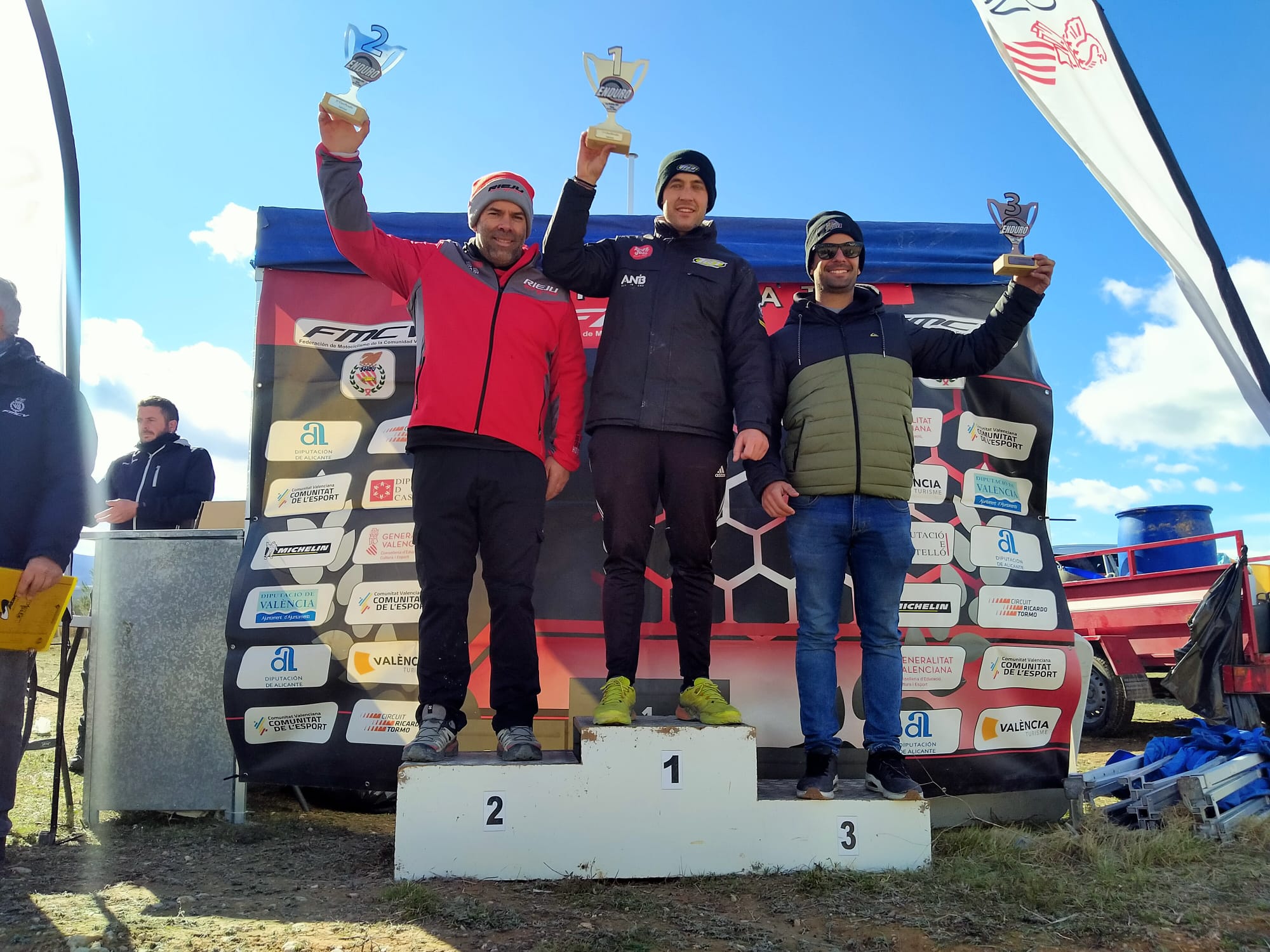 Pau Valero gana el TT-E de La Pobla del Duc