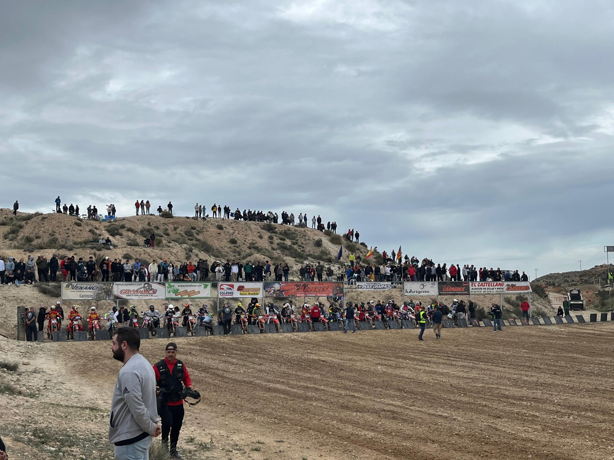 Motocross del bueno en Crevillent